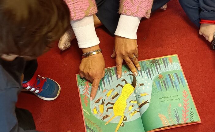 Alla Biblioteca comunale di San Gimignano torna “Storie a colazione”