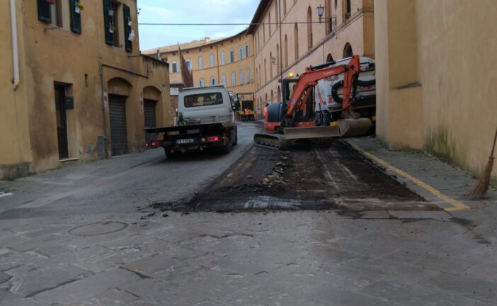 Via Campansi: iniziati i lavori di riasfaltatura