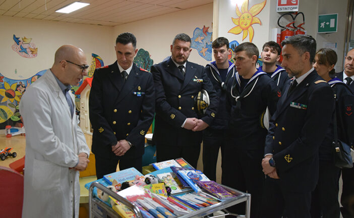 Doni ai piccoli della Pediatria dal Circondario Marittimo di Porto Santo Stefano