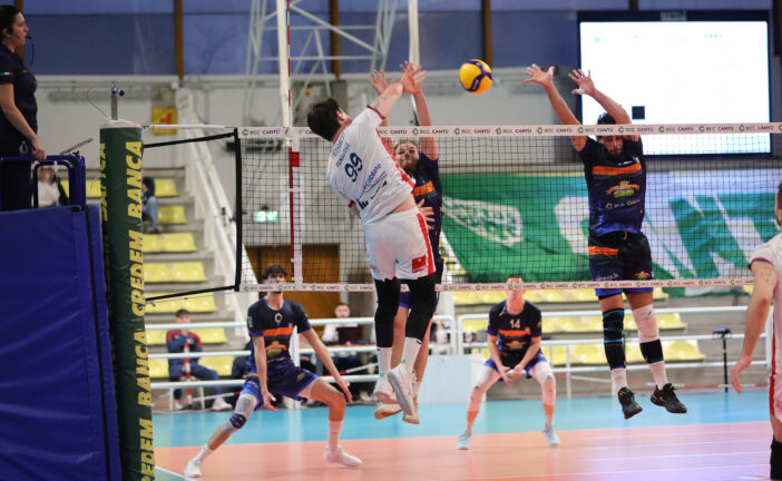 Lupi Siena avanti di due set si fa rimontare da Catania e perde al tie break