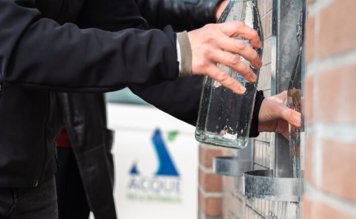 In Valdelsa coi fontanelli risparmiate 27 tonnellate di plastica