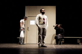 La famiglia Campione de Gli Omini in scena al teatro Alfieri