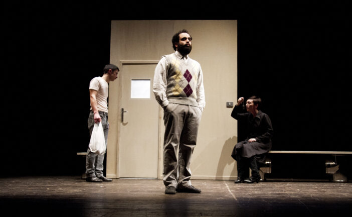 La famiglia Campione de Gli Omini in scena al teatro Alfieri