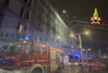 Napoli, incendio in un albergo: soccorsi due adulti e due minori