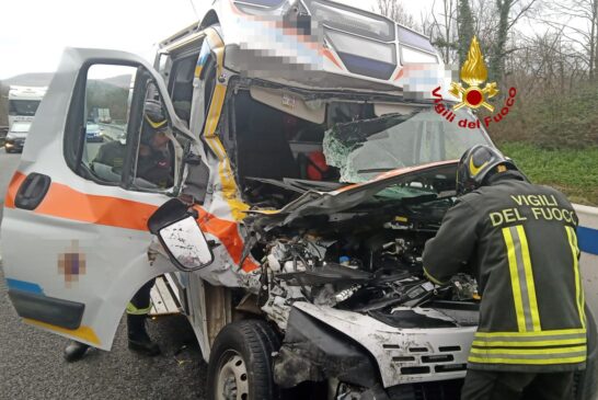 Ricoverati alle Scotte i 5 feriti di un incidente sull’Autopalio