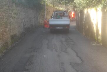 Chiusa strada del Linaiolo per un avvallamento