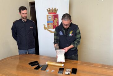 Mezzo chilo di coca in auto: due arresti della Polizia