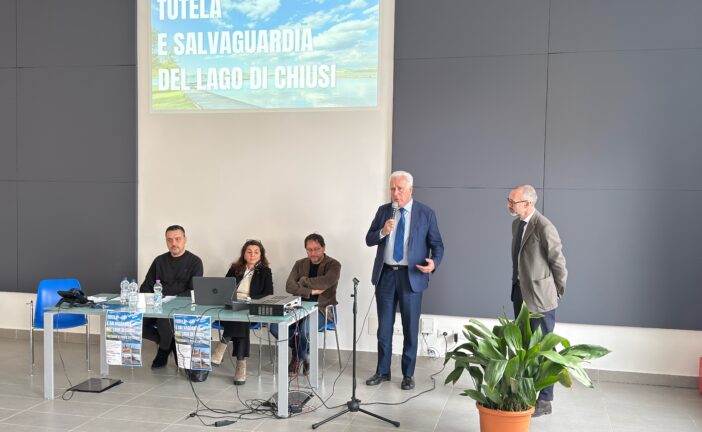 Conferenza pubblica su “Tutela e salvaguardia del lago di Chiusi”