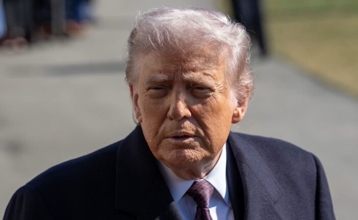 Trump: “Non so niente sugli Epstein files, sono completamente esonerato”