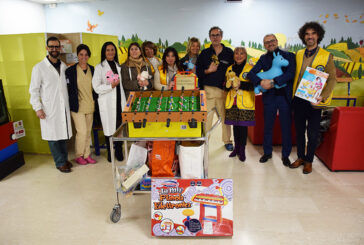 Doni del Lions Torre di Mezzo alla Biblioteca della Pediatria