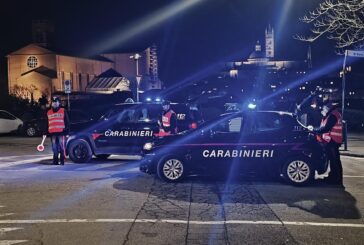 Maxi-controlli dei Carabinieri nel senese: 3 denunce e un locale sospeso a Poggibonsi