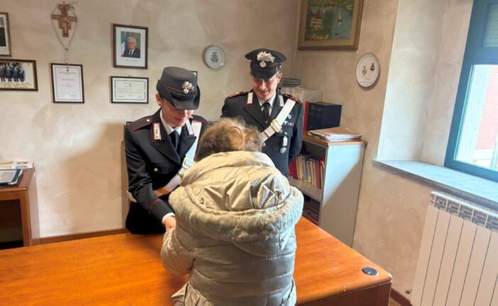 Sinalunga: recuperata e restituita la refurtiva ad una donna vittima della classica truffa