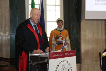 L’Università di Siena ha conferito la laurea ad honorem a Dario Neri