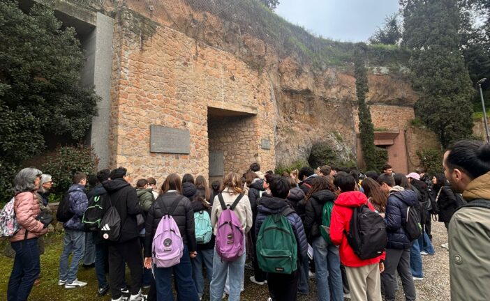 Bus della Memoria da San Gimignano alle Fosse Ardeatine per non dimenticare