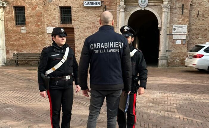 Lavoro nero e mancanza di sicurezza: blitz dei Carabinieri a Siena