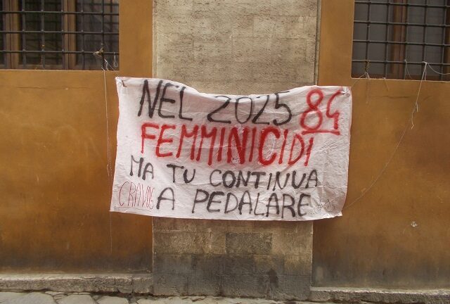 Cravos: ironia a due ruote