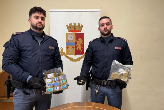Spacciatore con 2 chili di hashish arrestato dalla Polizia