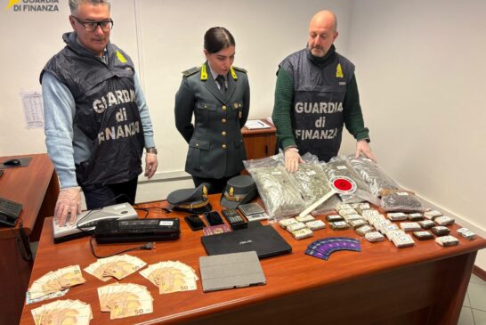 Siena: la GdF arresta uno spacciatore con 5,5 chili di droga