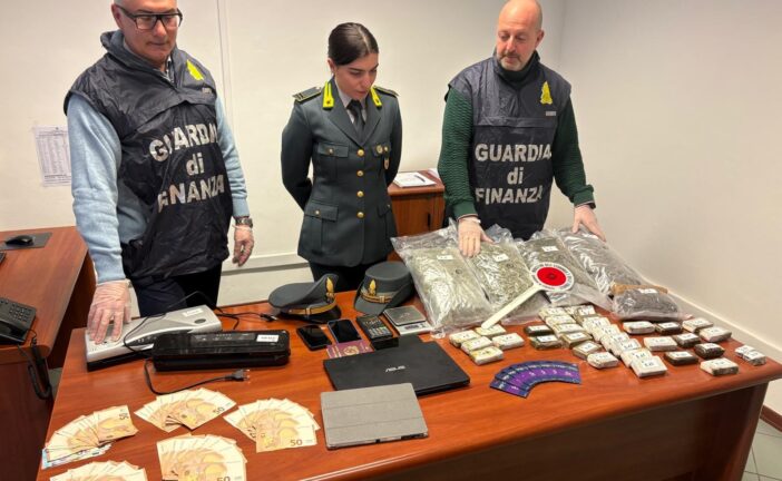 Siena: la GdF arresta uno spacciatore con 5,5 chili di droga