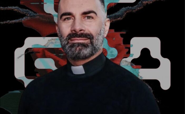 Il sacerdote più seguito d’Italia tra gli speaker del TEDxColleDiValdElsa