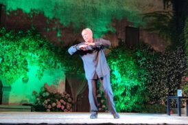 Ad Abbadia Isola Mario Pirovano in “Johan Padan a la descovèrta de le Americhe”