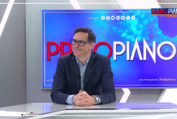 "Il peso della terra", un viaggio nelle materie prime con Francesco Vecchi