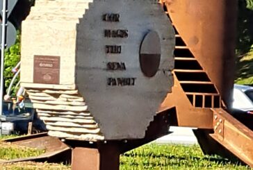 Rotatoria Fontebecci: la targa e le scritte vanno rimosse