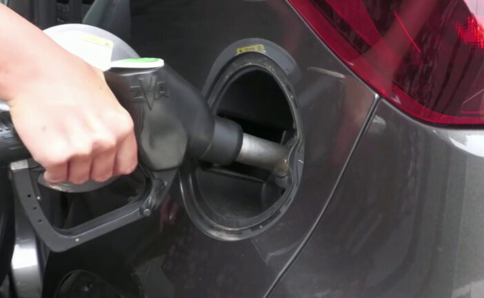 Carburanti, il taglio delle accise prorogato all’1 maggio