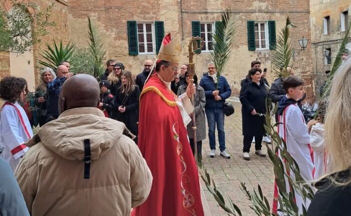 Il messaggio pasquale del cardinale Augusto Paolo Lojudice