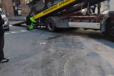 Guasto ad una spazzatrice ferma il traffico