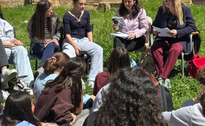 Tra memoria e fantasia: al Piccolomini l’incontro con Gloria Larini