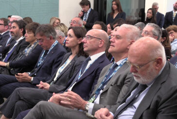 Lavoro, il progetto di Elis “GenerAzione Talento” valorizza senior e giovani