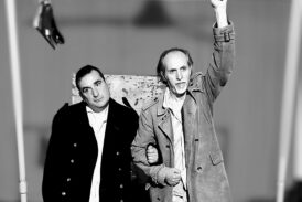 Mattatoio / Vonnegut – Ripudiare la guerra: spettacolo della Theatrikos al Politeama