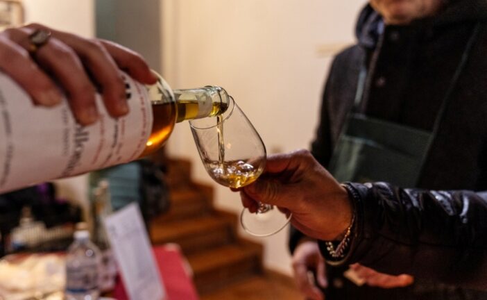 Montefollonico celebra il vin santo con una cena speciale sabato 2 maggio