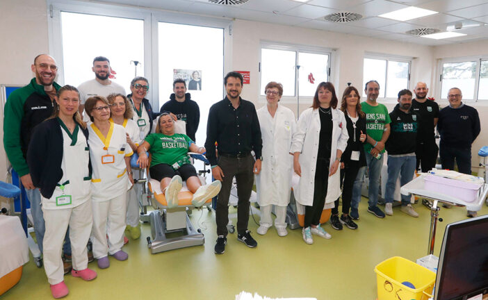 Mens Sana: donazione di sangue di giocatori, allenatori, dirigenti e tifosi