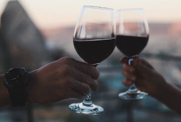 Vino, i rossi tornano protagonisti tra la generazione Z