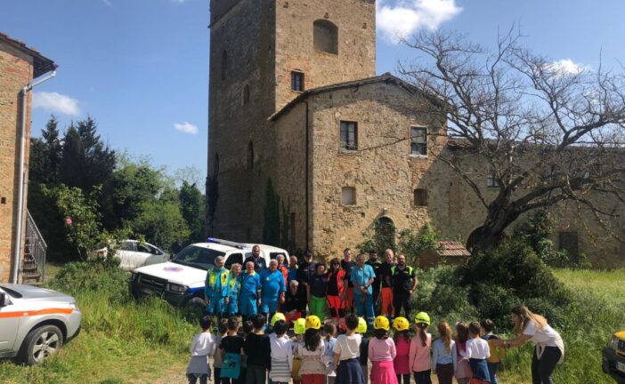 Educazione stradale e “lezioni” di Protezione Civile alla scuola di Luco