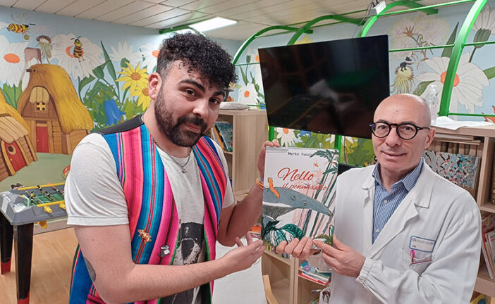 “Nello il pennarello” arriva all’AouS: il dono di Kreedici ai piccoli pazienti