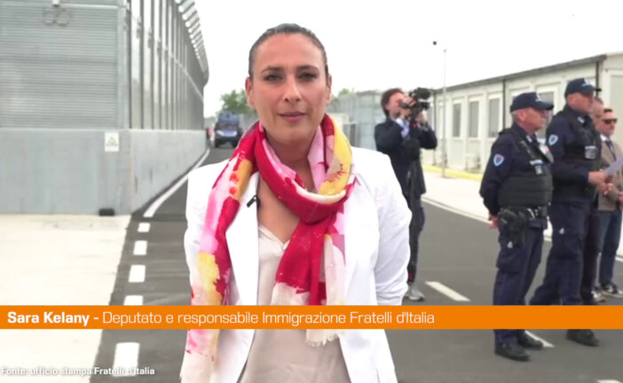 Migranti, Kelany "I centri in Albania funzionano"