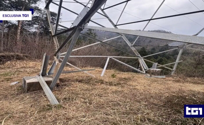 A Trieste sabotaggio di un oleodotto strategico per l'Europa: le immagini Tg1