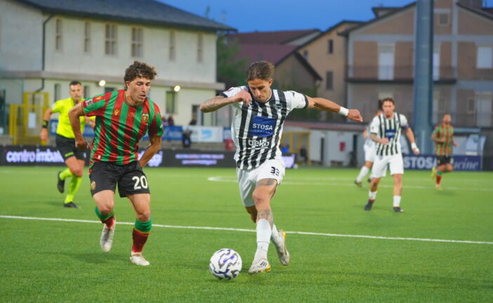 Pianese-Ternana finisce 1-1: i bianconeri passano il turno