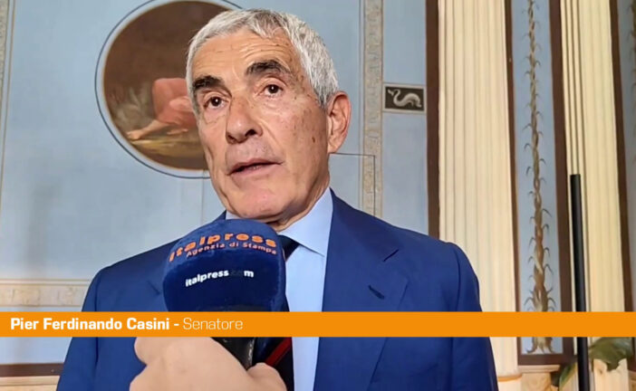 Casini "Bisogna abbattere bipolarismo degli insulti tra destra e sinistra"