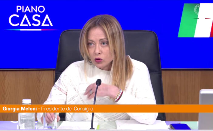 Carburanti, Meloni "Taglio delle accise prorogato per tre settimane"
