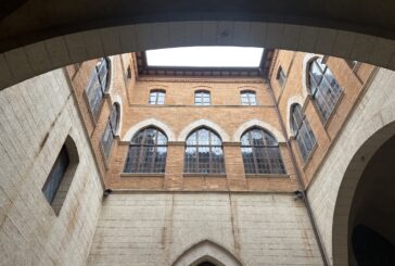 La poesia a Palazzo del Capitano: Carmen Gallo nel cartellone “Vis-a’-Vis” Parole