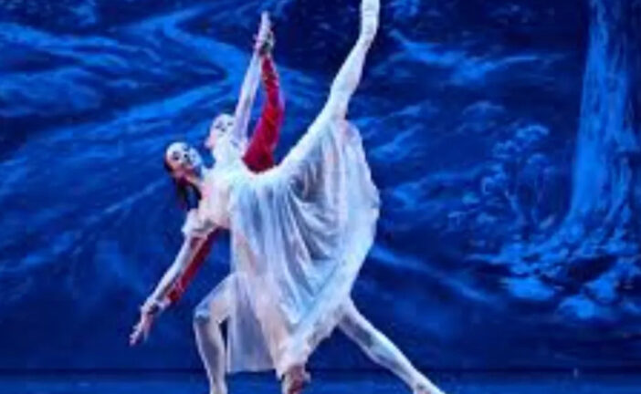 Energia e rottura al Teatro dei Rinnovati: Batti sorprende con Ballet 3 K