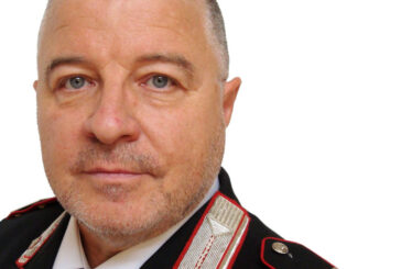 I Carabinieri salutano il luogotenente Palumbo