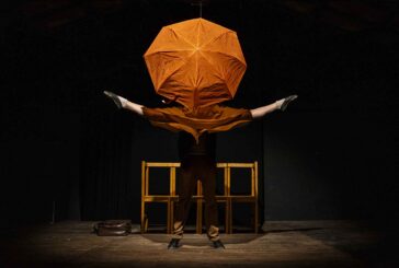 Le “Vite binarie” di Dis Equilibre sul palco dell’Alfieri