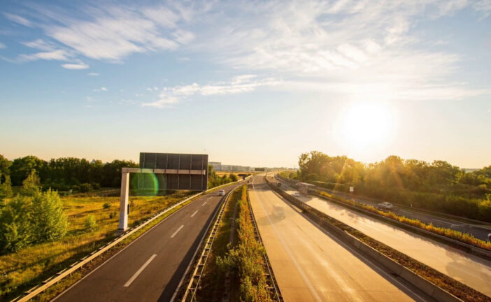 Strade e autostrade sempre più smart, meno intervento umano, più sicurezza