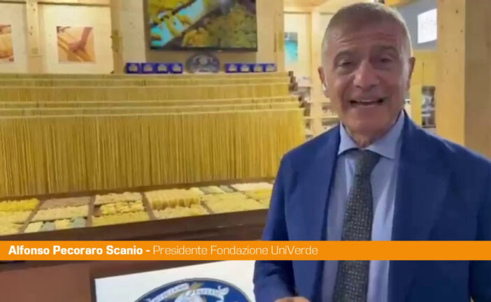 Pecoraro Scanio "Pasta sia simbolo della cucina italiana e di lotta al fakefood"