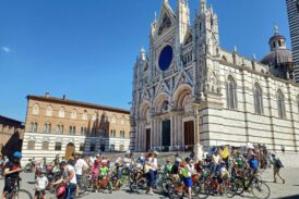 “Bimbimbici”: oltre 80 bambini pedalano in centro storico con Fiab